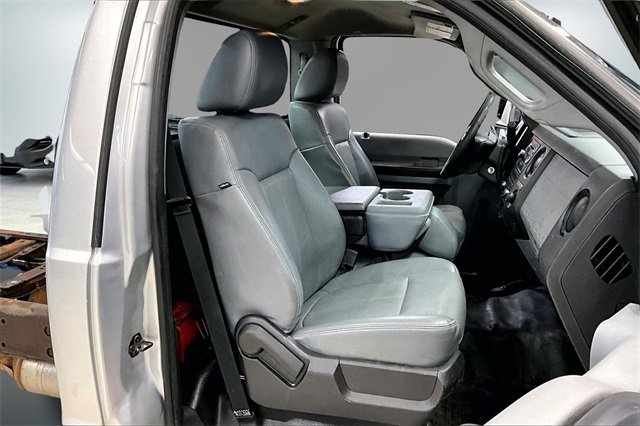 Used 2015 Ford F550 4x4 Regular Cab Super Duty image 20