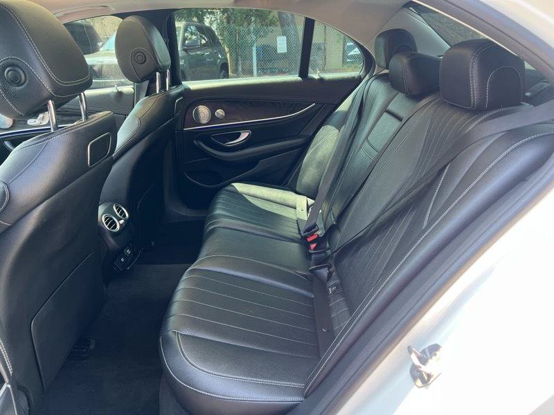 Used 2018 Mercedes-Benz E 300 4MATIC w/ Premium 2 Package (Q02) image 8