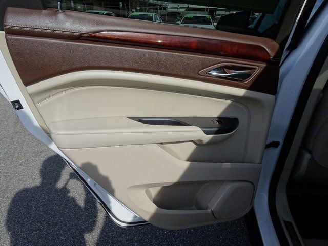 Used 2015 Cadillac SRX Luxury w/ Driver Awareness Package image 15