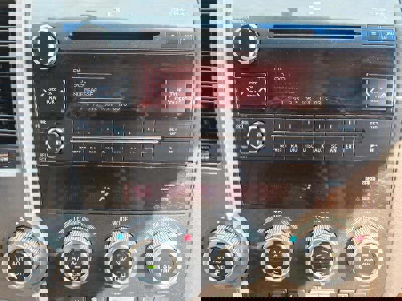 Used 2011 Toyota Sequoia Limited AWD/4WD image 38