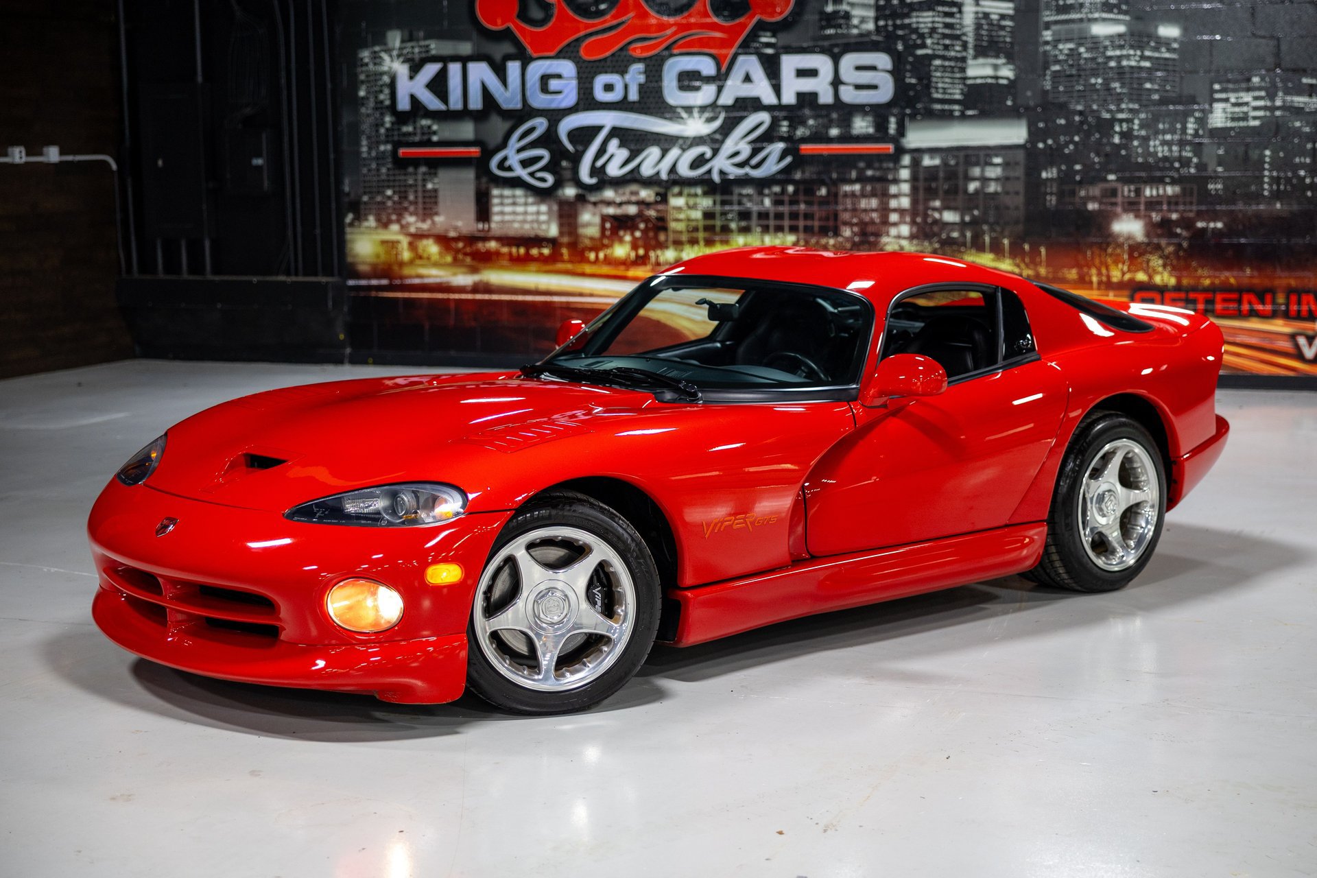 Used 1997 Dodge Viper GTS RWD image 4