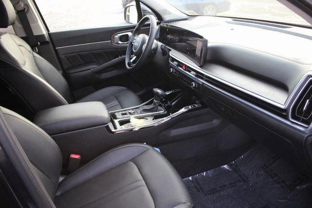 Used 2025 Kia Sorento SX image 37