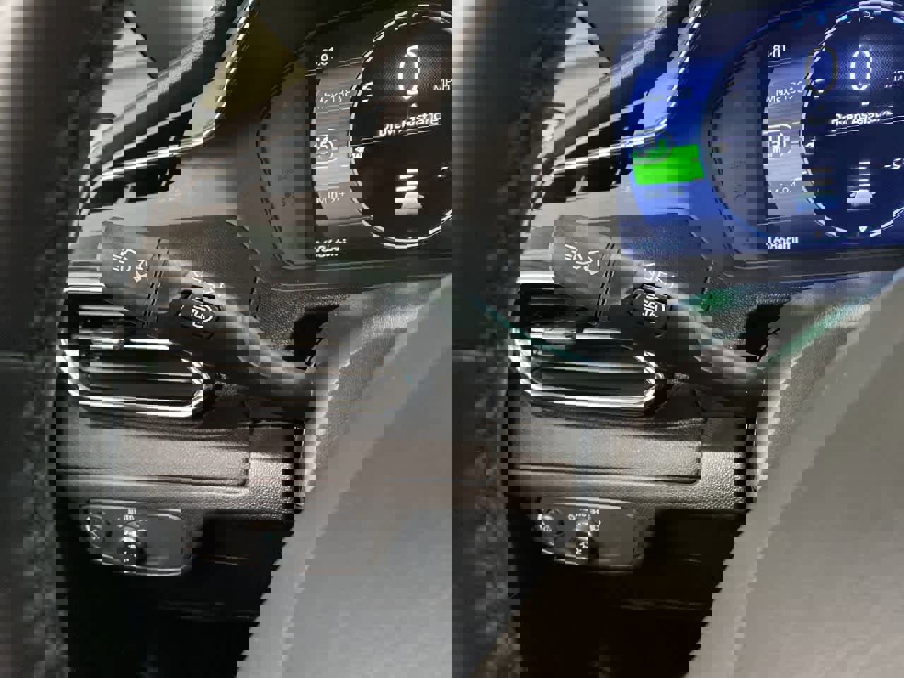 Used 2023 Chevrolet Bolt LT w/ Infotainment Package image 24