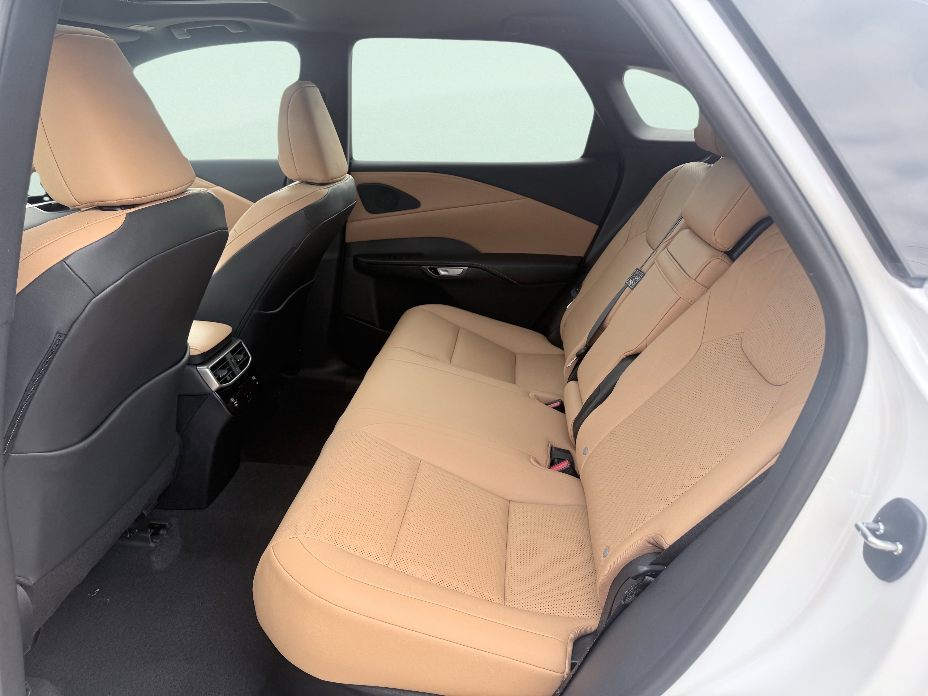 Used 2026 Lexus RX 350 FWD image 33