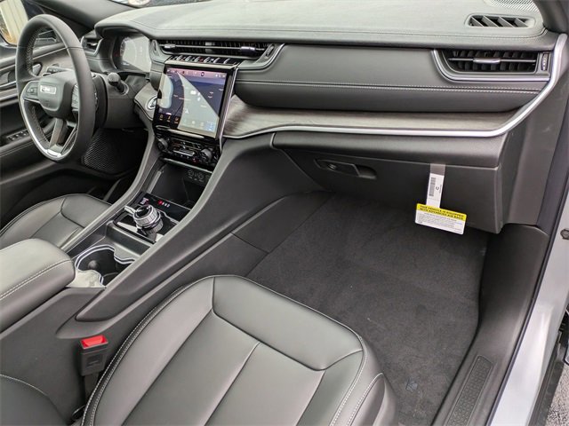 New 2025 Jeep Grand Cherokee Limited w/ Trailer Tow Package image 31