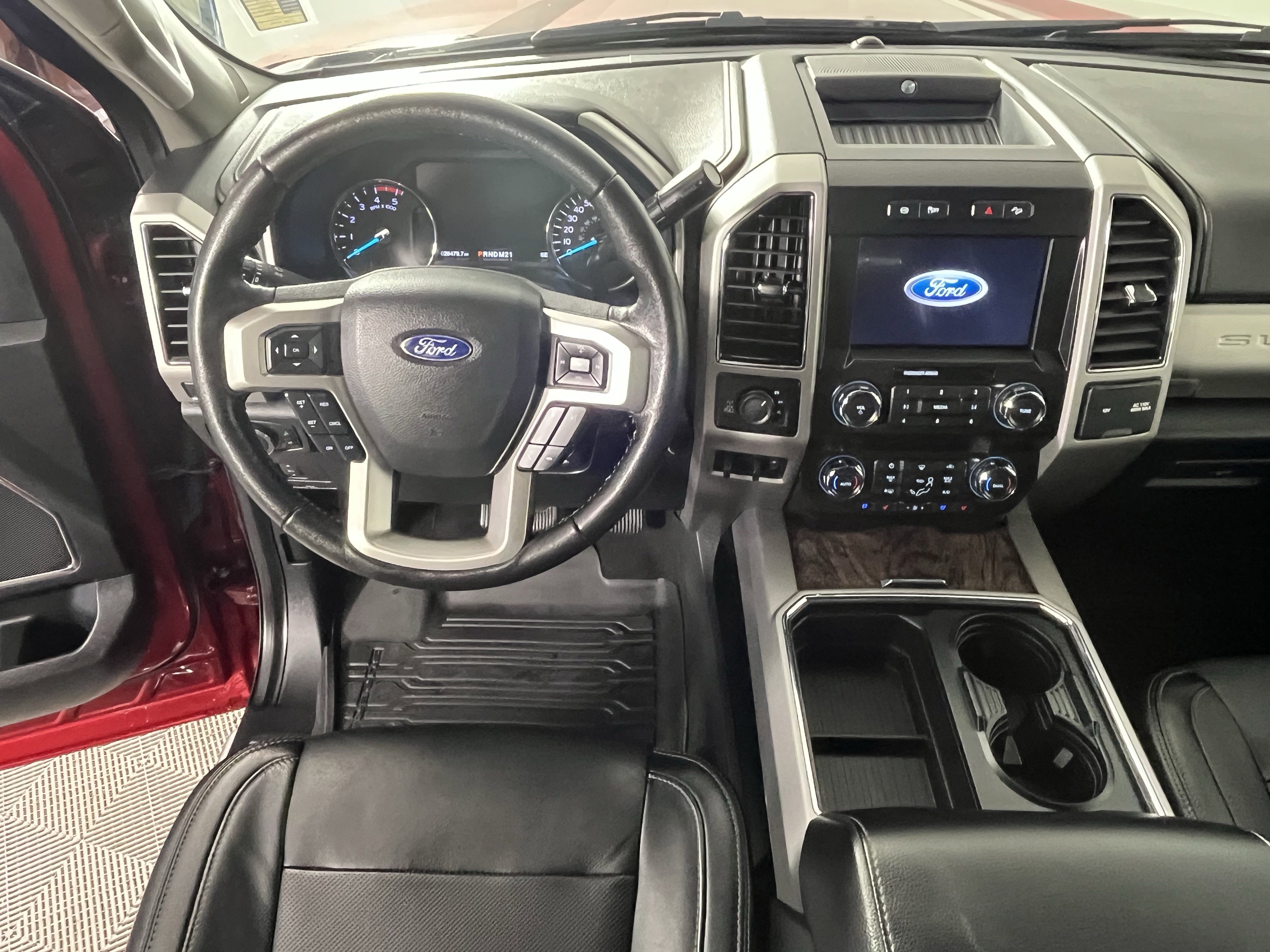 Used 2019 Ford F350 Lariat image 11