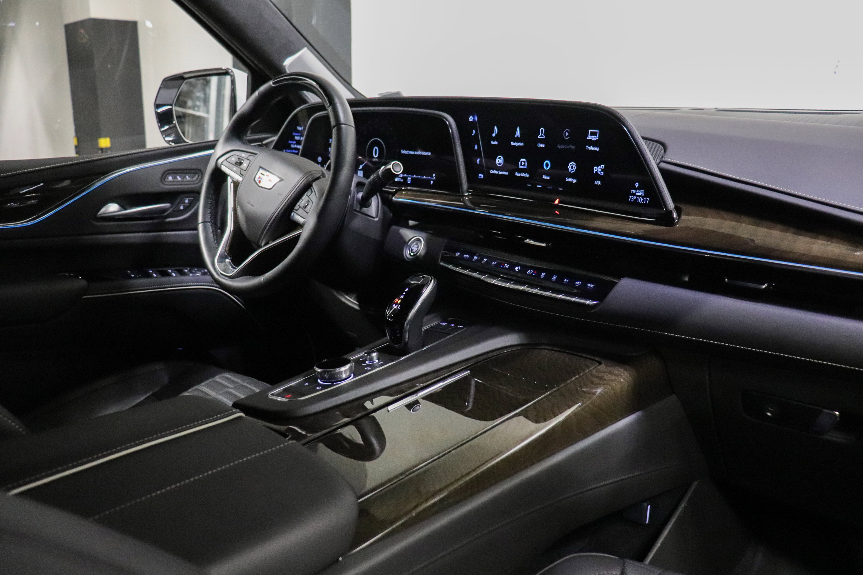 Used 2023 Cadillac Escalade ESV Sport Platinum w/ LPO, ONYX Package image 31