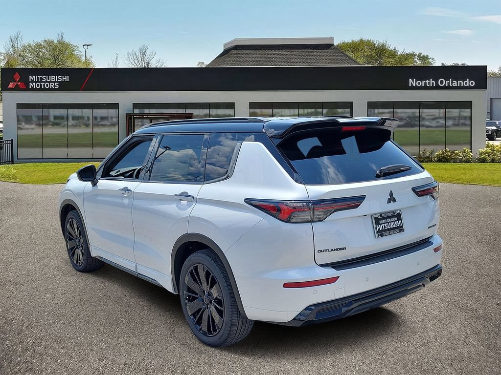 New 2026 Mitsubishi Outlander SEL Black Edition FWD image 2