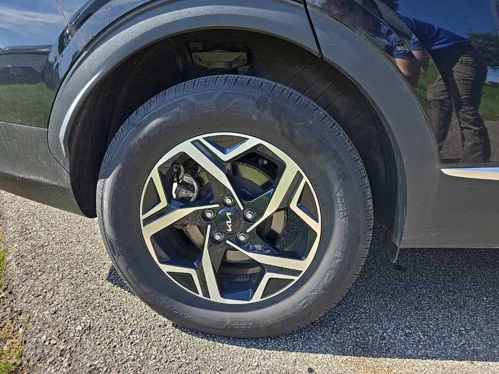 Certified 2023 Kia Sportage LX AWD/4WD image 12
