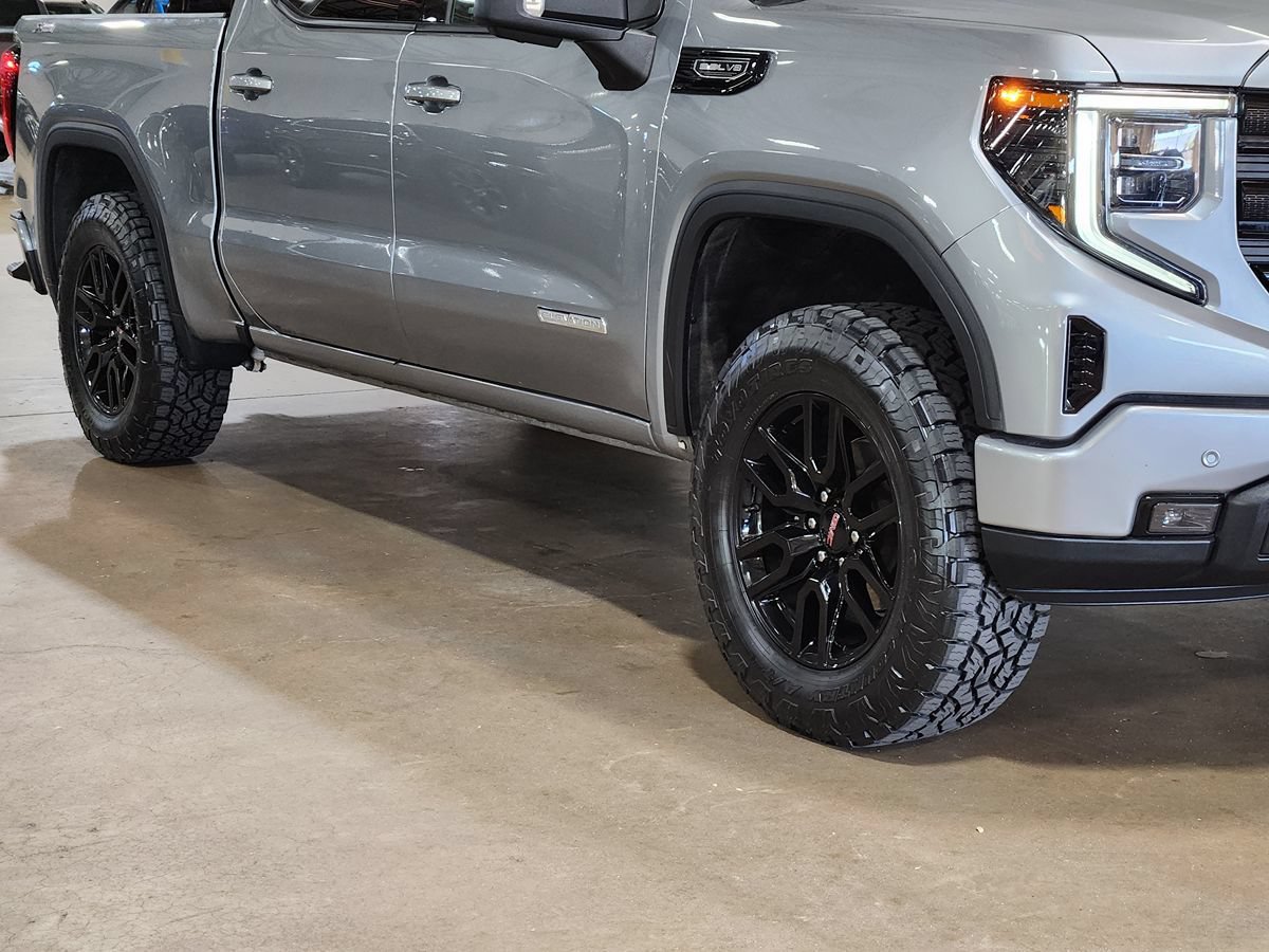 Used 2025 GMC Sierra 1500 Elevation w/ Elevation Premium Package AWD/4WD image 16
