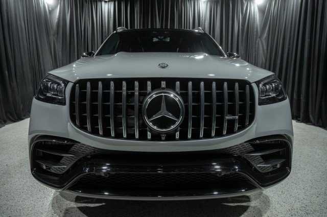New 2026 Mercedes-Benz GLS 63 AMG 4MATIC image 2