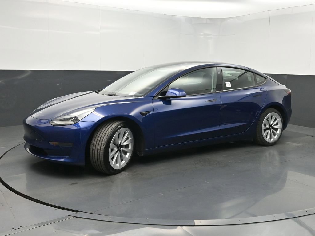 Used 2023 Tesla Model 3 Standard Range image 20