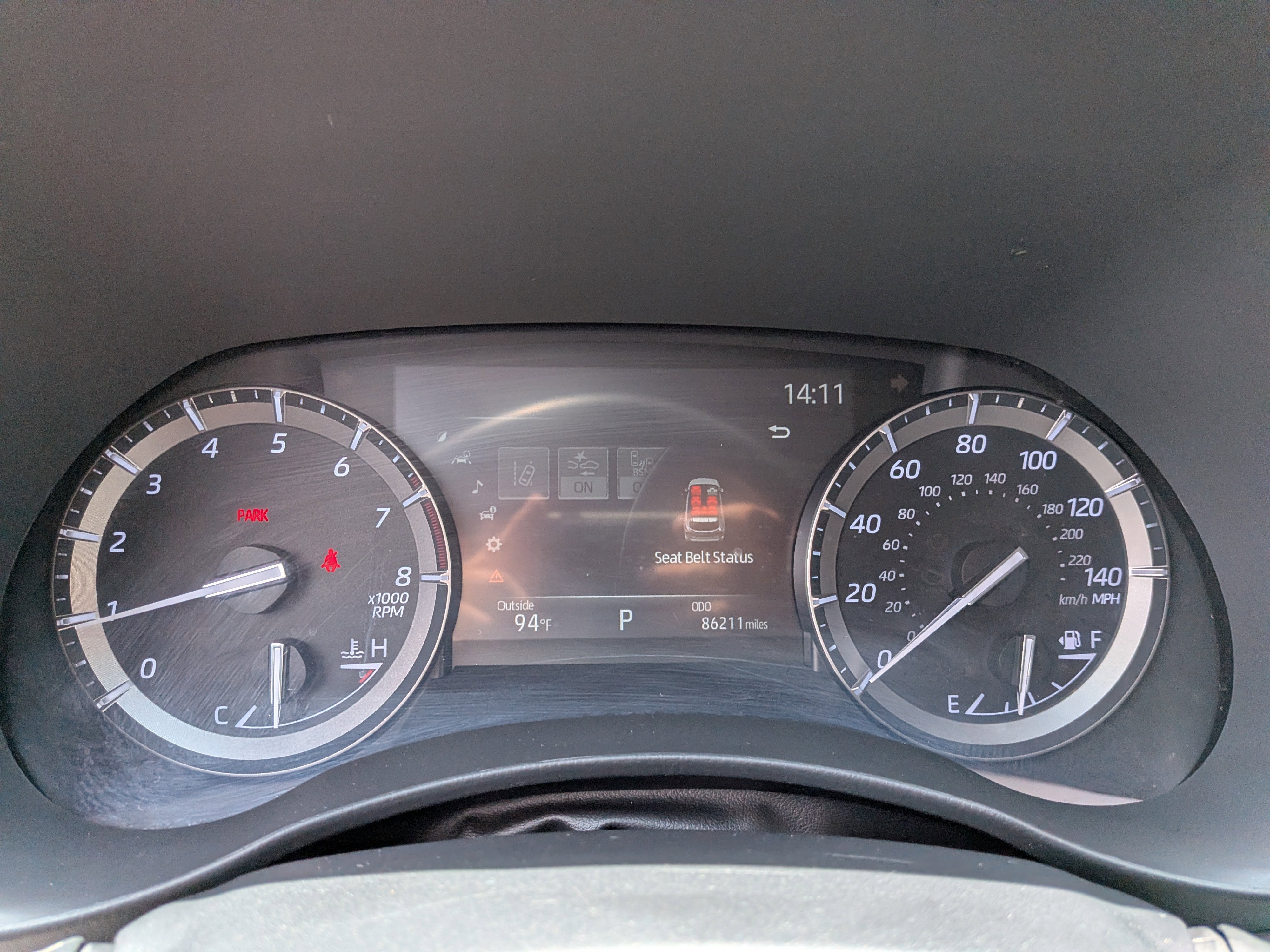 Used 2020 Toyota Highlander XLE AWD/4WD image 30