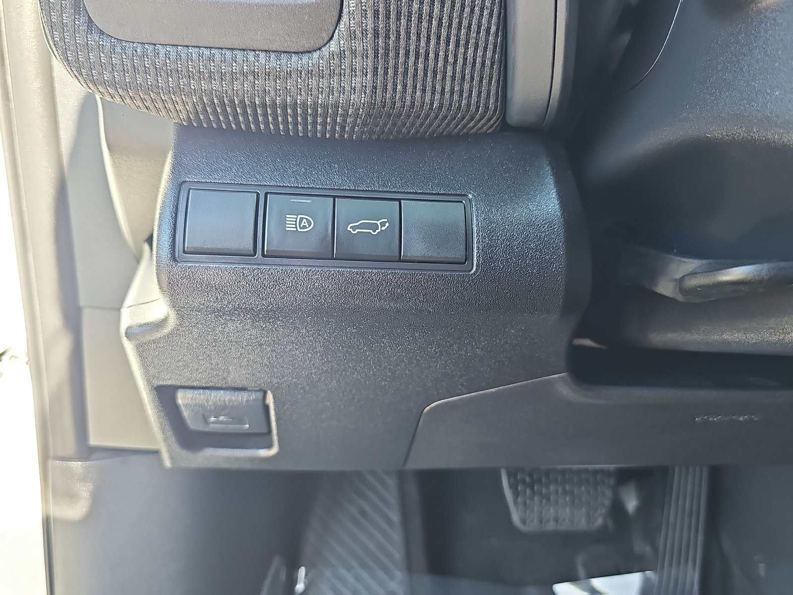 Certified 2023 Subaru Solterra AWD image 27