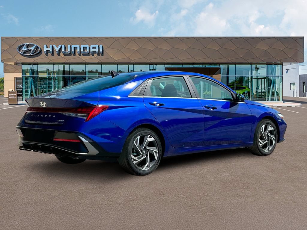 New 2025 Hyundai Elantra Limited FWD image 8