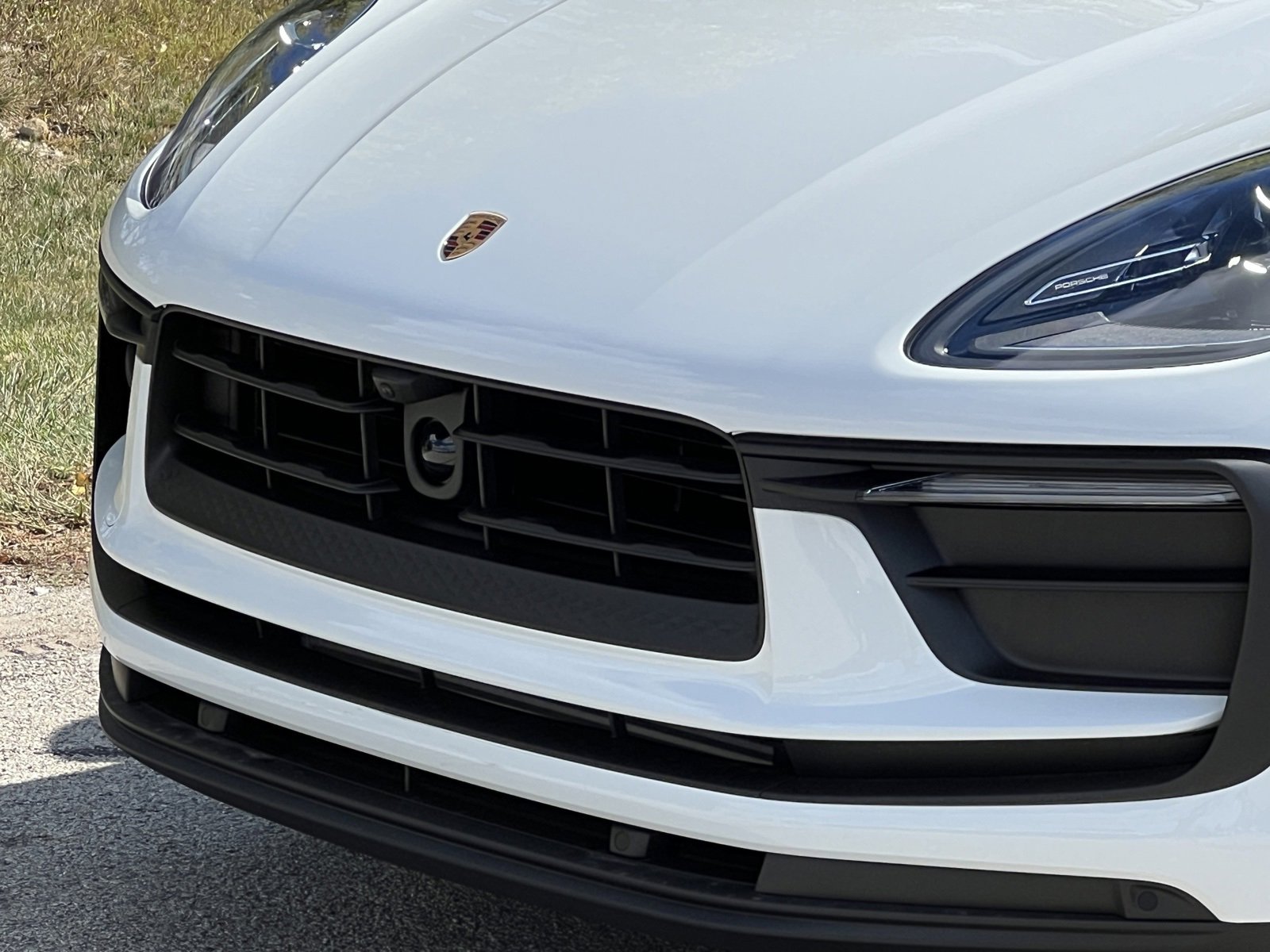 New 2026 Porsche Macan image 12