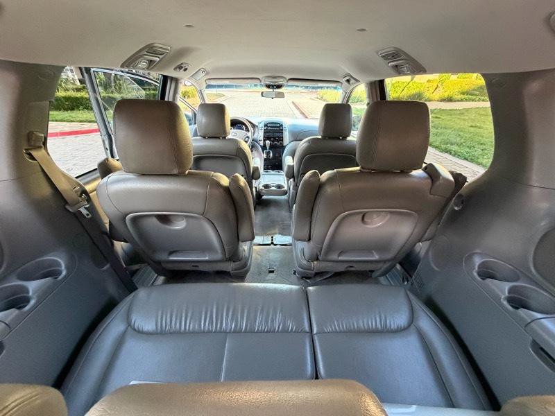Used 2010 Toyota Sienna LE FWD image 20