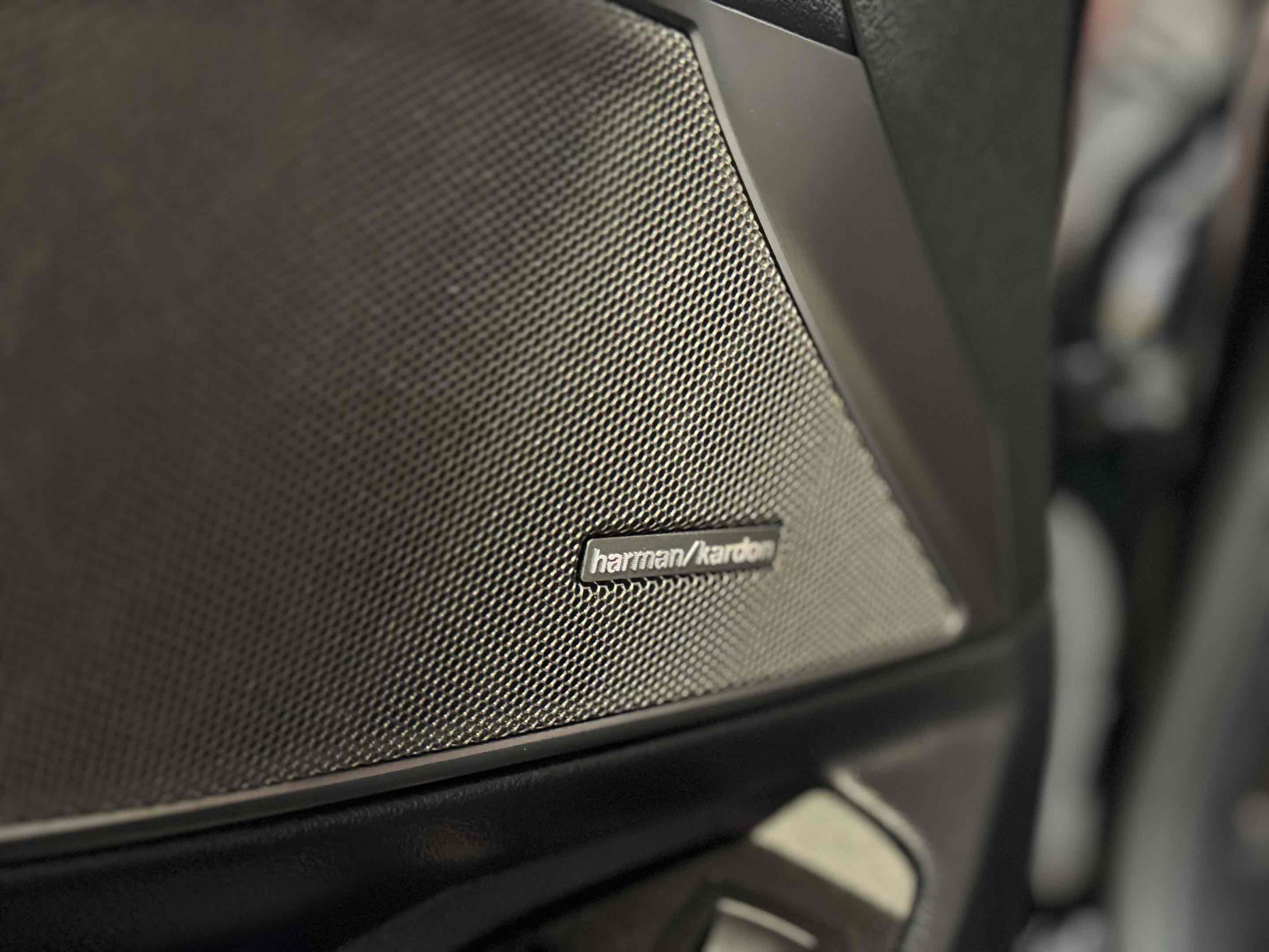 Used 2021 BMW 330e image 35