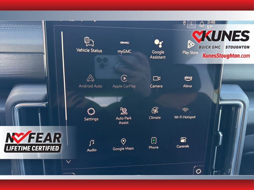 Used 2025 GMC Yukon Denali image 29