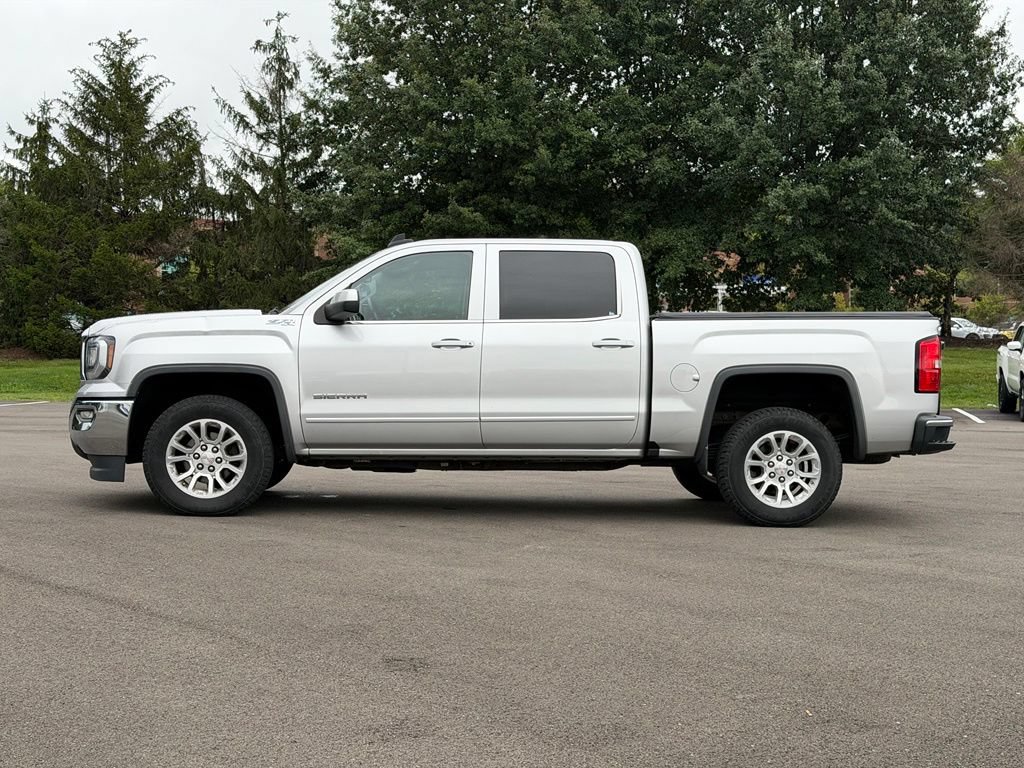 Used 2018 GMC Sierra 1500 SLE w/ SLE Value Package AWD/4WD image 3
