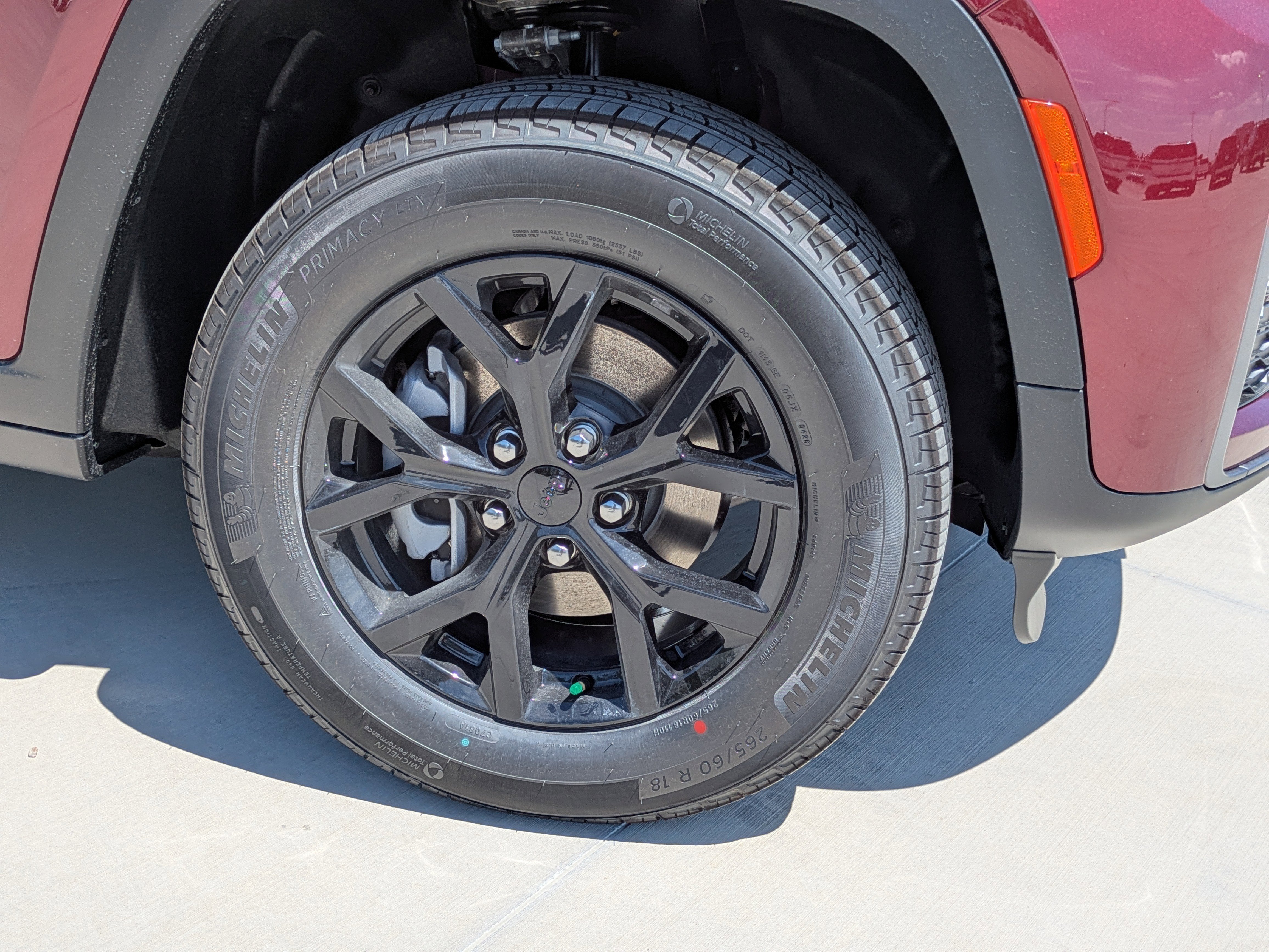 New 2026 Jeep Grand Cherokee Altitude RWD image 9