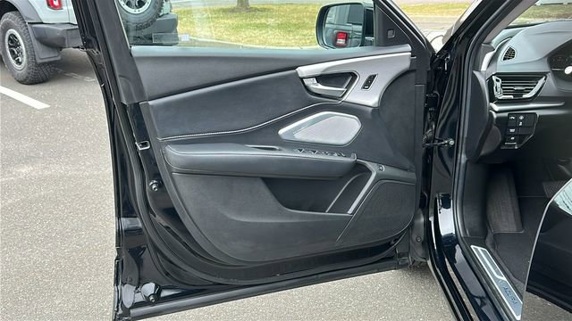Certified 2025 Acura RDX w/ Technology Package image 8