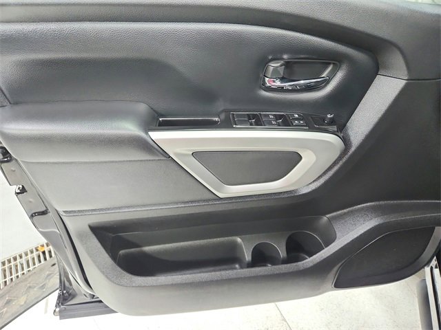 Used 2024 Nissan Titan SV w/ Accessory Utility Package image 33