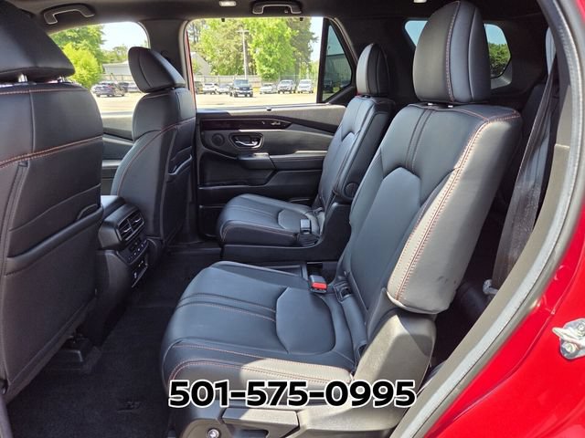 Used 2025 Honda Pilot TrailSport image 13