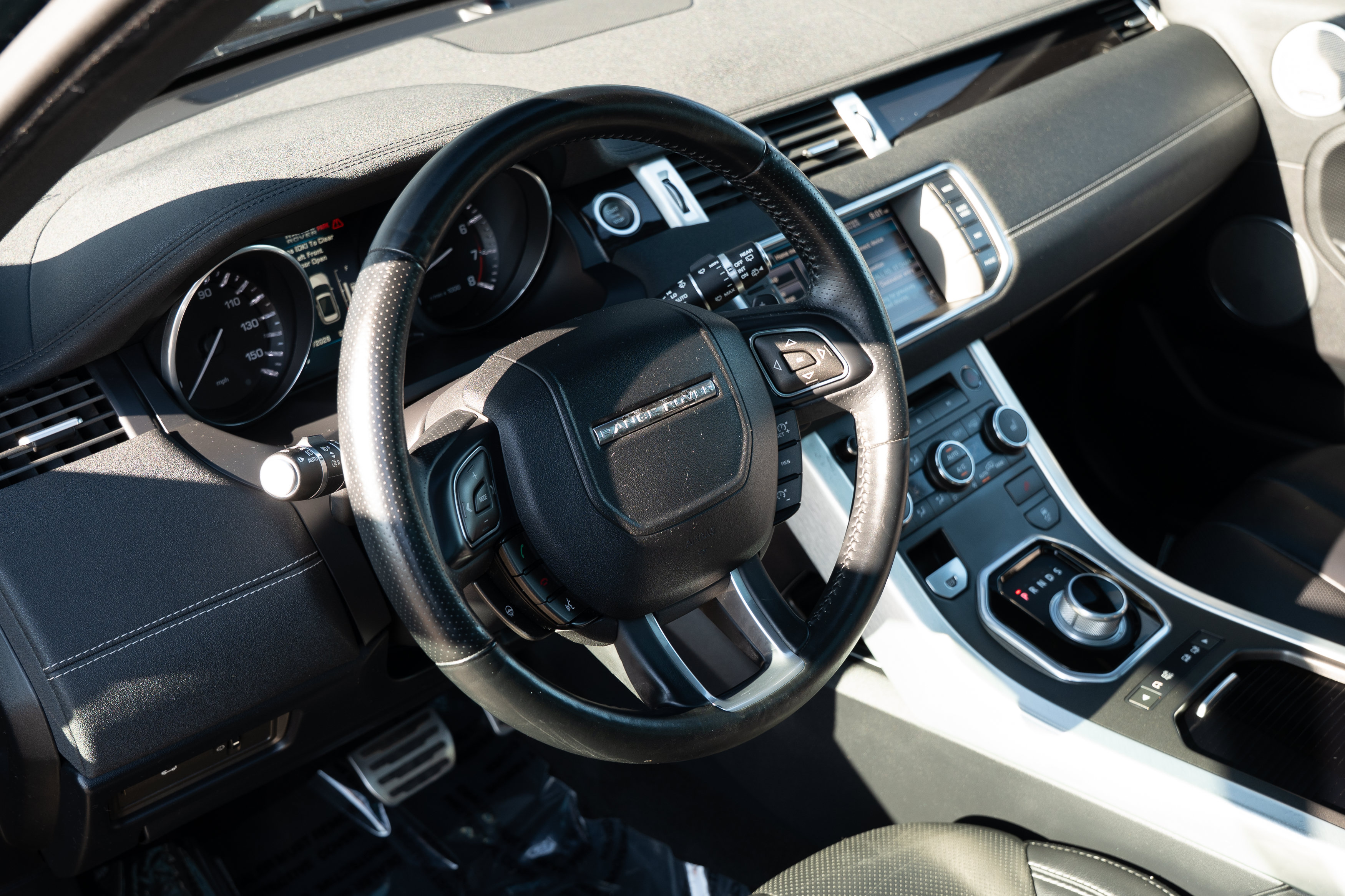 Used 2013 Land Rover Range Rover Evoque Dynamic AWD/4WD image 9