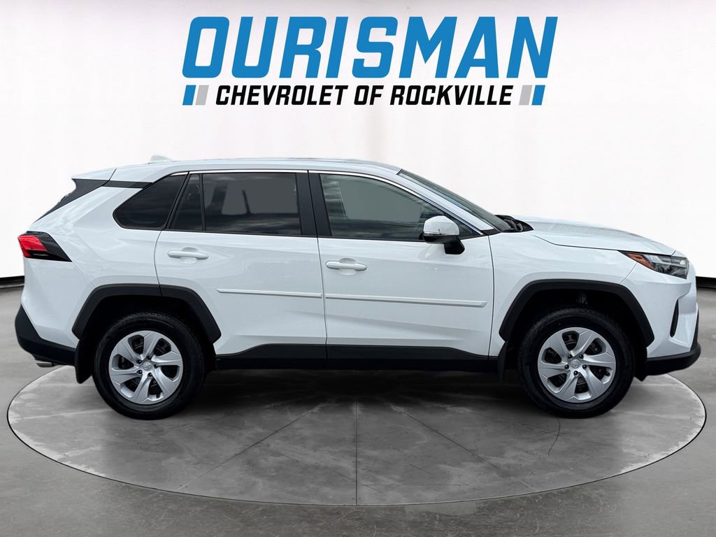 Used 2025 Toyota RAV4 LE AWD/4WD image 7