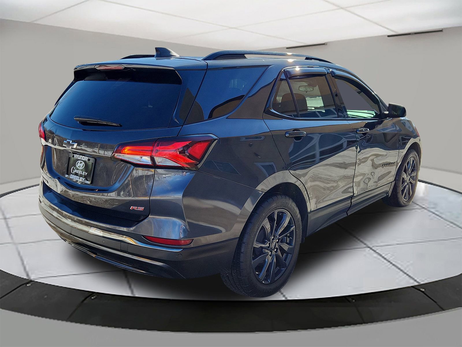 Used 2022 Chevrolet Equinox RS w/ RS Leather Package image 5