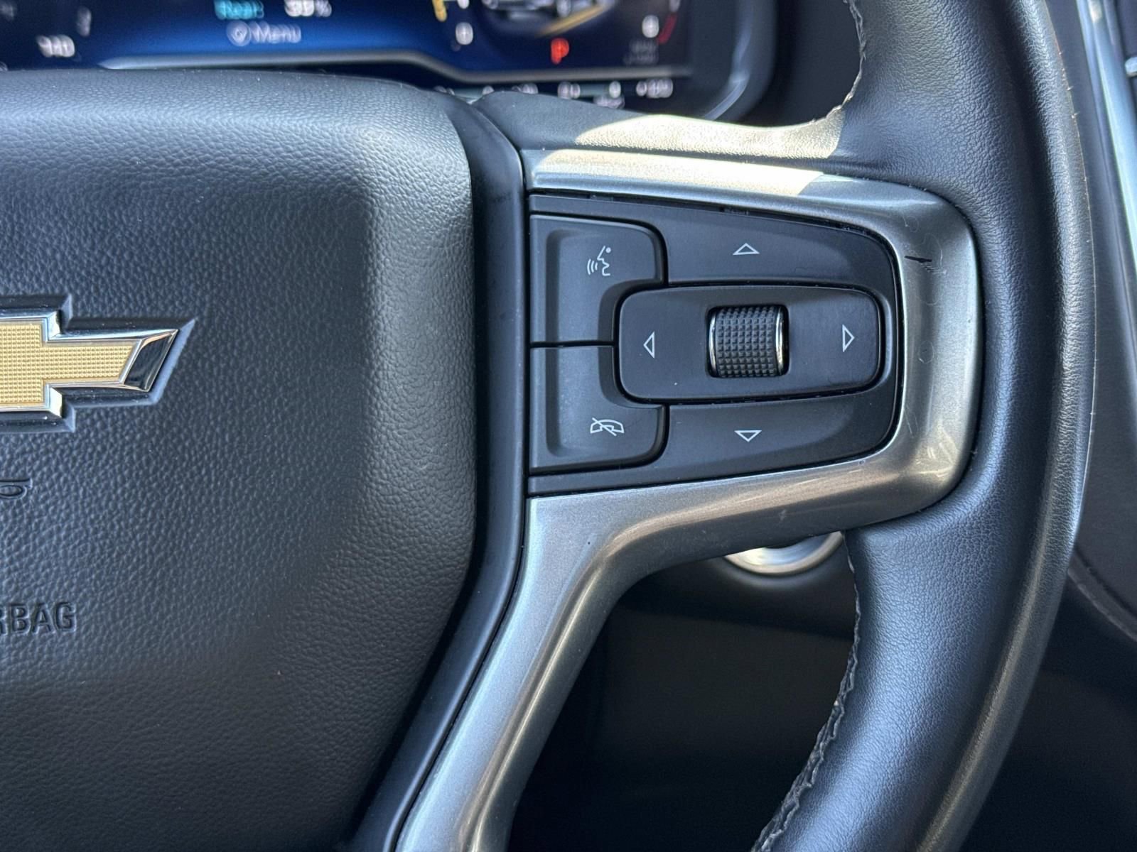 Used 2023 Chevrolet Suburban LT image 13