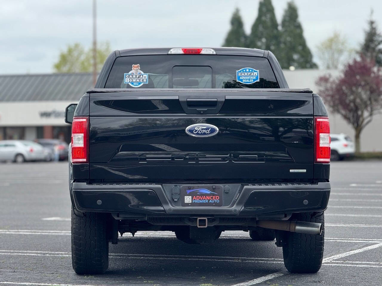 Used 2018 Ford F150 XLT w/ Equipment Group 302A Luxury AWD/4WD image 11