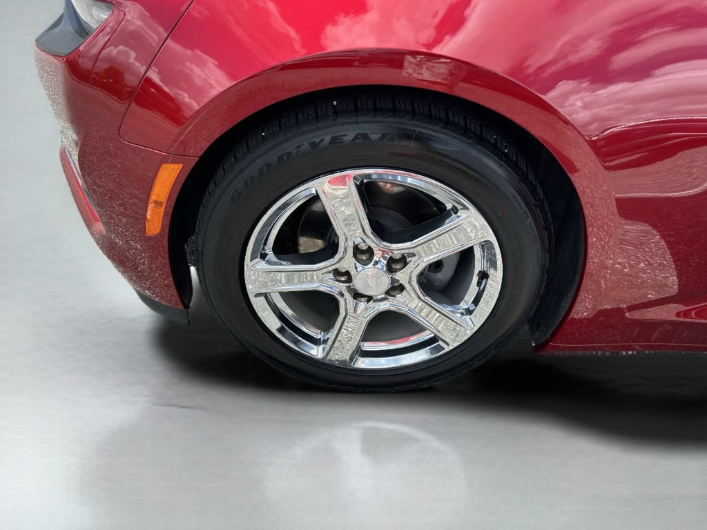Used 2024 Chevrolet Camaro LT w/ Technology Package RWD image 31