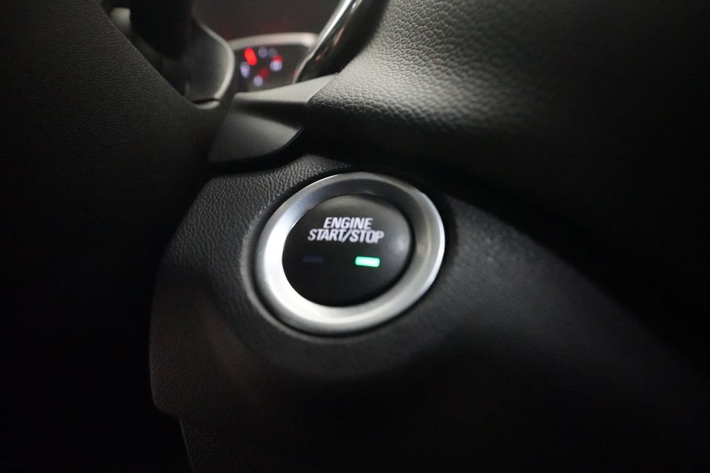 Used 2020 Chevrolet Equinox LT FWD image 34