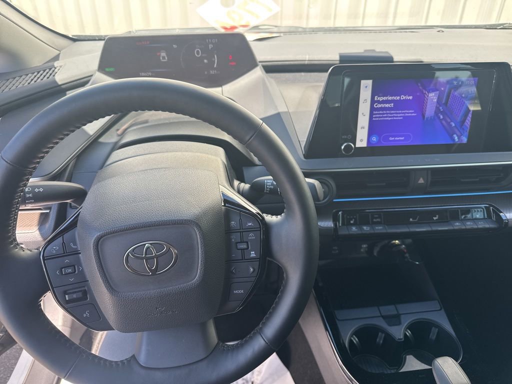 Used 2024 Toyota Prius XLE image 6