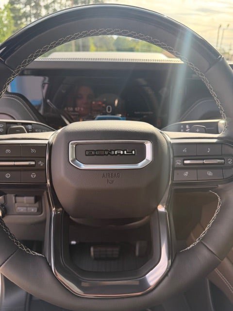 New 2026 GMC Yukon XL Denali Ultimate AWD/4WD image 10