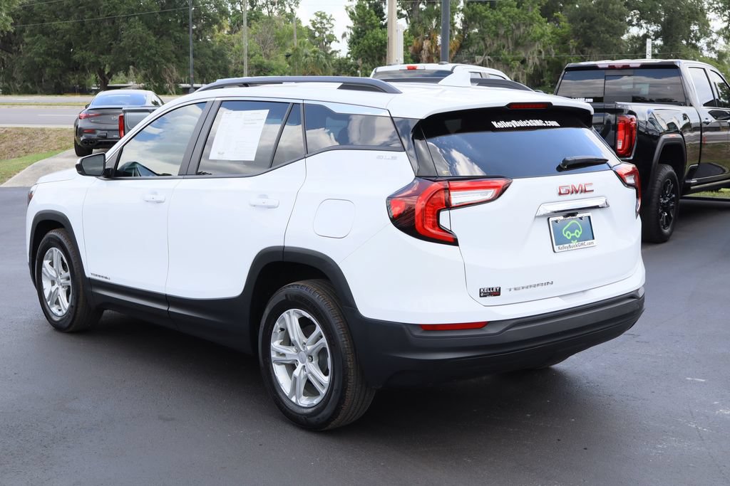 Used 2022 GMC Terrain SLE w/ Driver Convenience Package FWD image 7