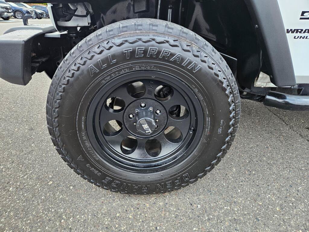 Used 2016 Jeep Wrangler Unlimited Sport AWD/4WD image 8