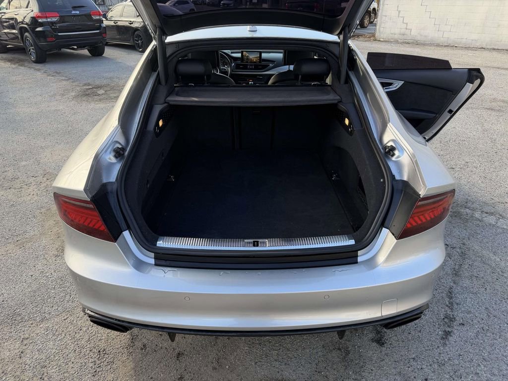 Used 2016 Audi RS 7 Prestige image 17