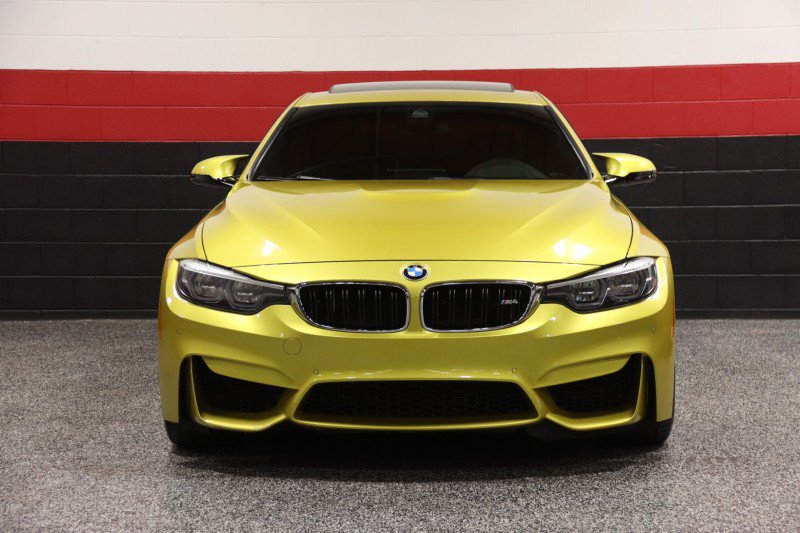 Used 2019 BMW M4 Coupe w/ Executive Package RWD image 12