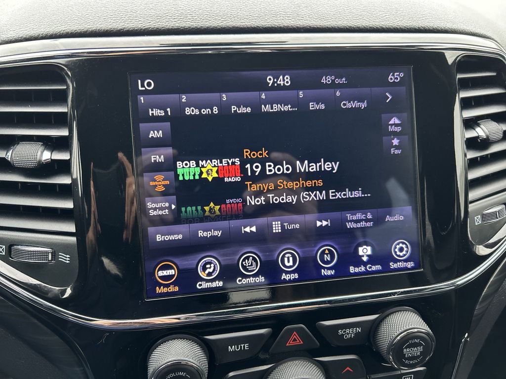 Used 2021 Jeep Grand Cherokee Laredo X image 16