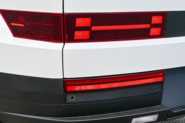 New 2026 Hyundai Santa Fe SE FWD image 9