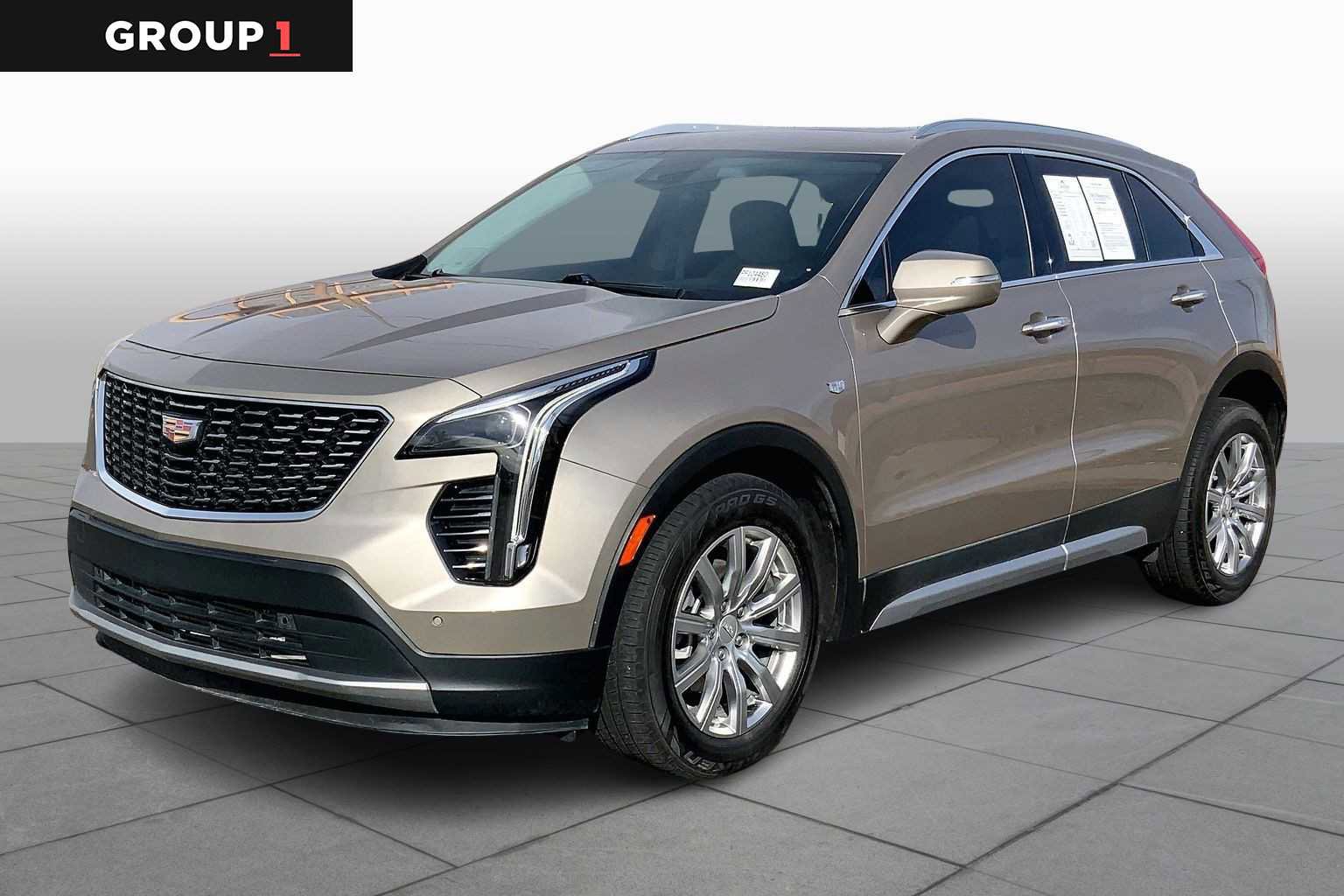 Used 2023 Cadillac XT4 Premium Luxury w/ Technology Package image 1