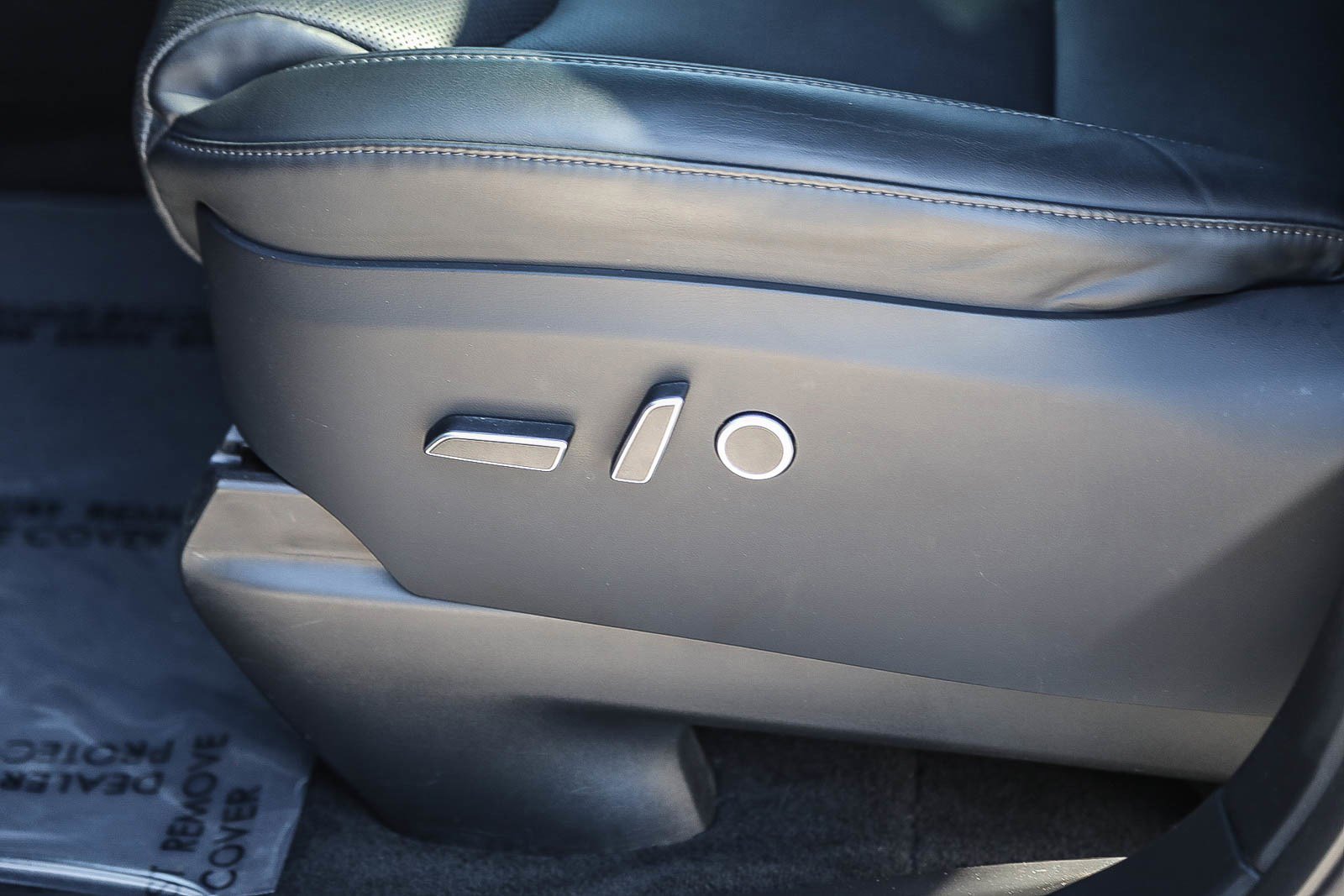 Used 2023 Tesla Model X image 19