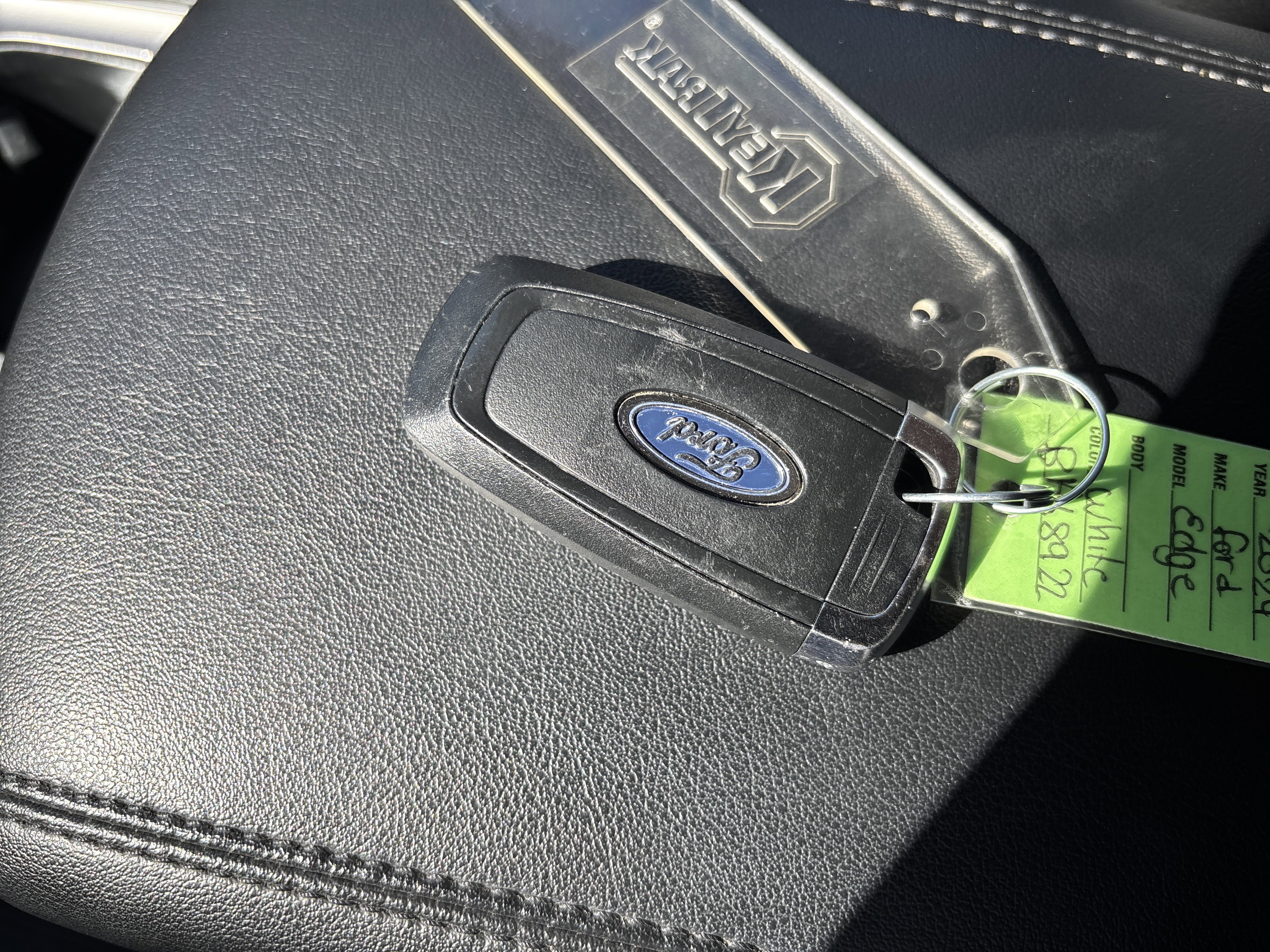 Used 2024 Ford Edge SEL image 32