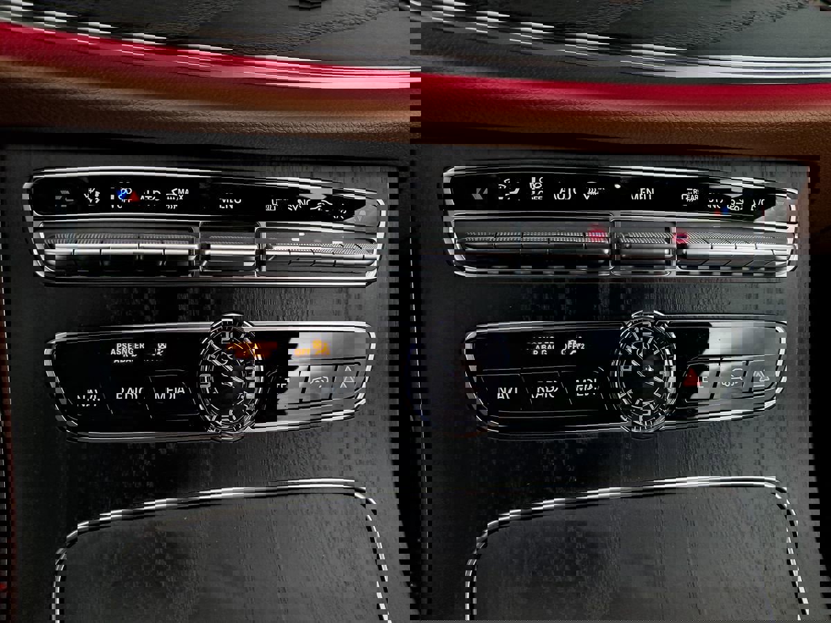 Used 2019 Mercedes-Benz E 450 4MATIC Cabriolet image 45