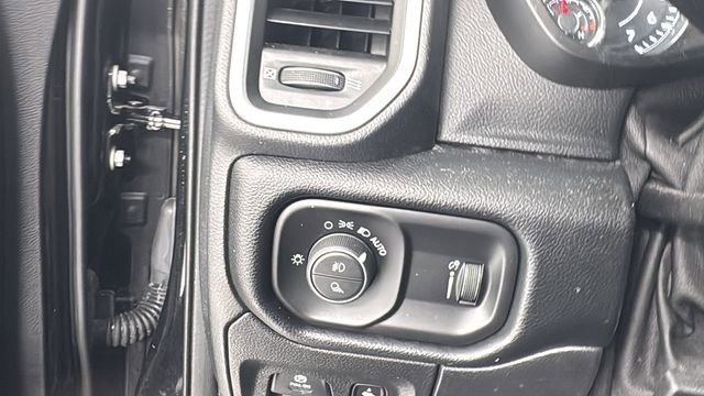 Used 2021 RAM 1500 Big Horn image 31