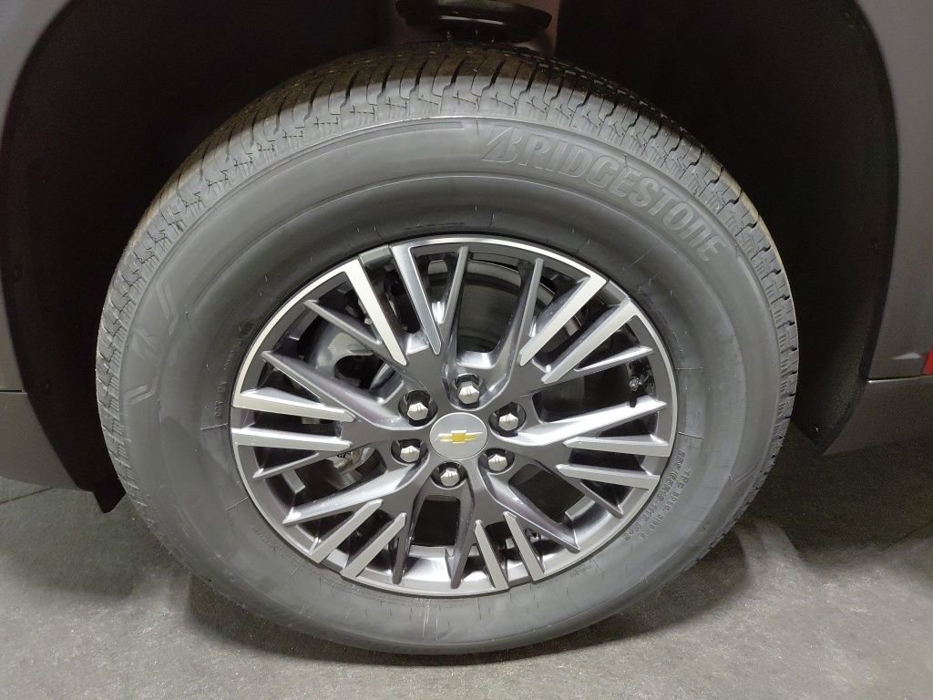 New 2026 Chevrolet Traverse LT w/ Driver Confidence Package image 33