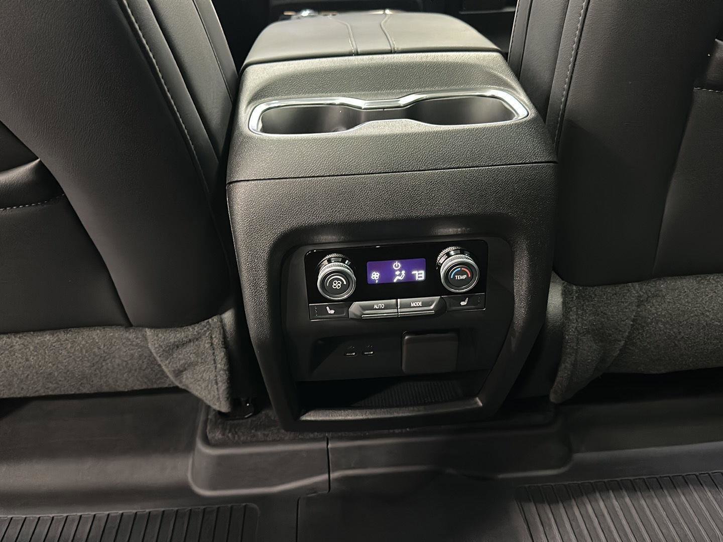 Used 2025 Buick Enclave Avenir w/ Super Cruise Package AWD/4WD image 19